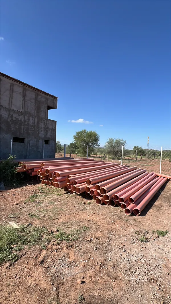 Instalación De Colector Sanitario En Colonia Kennedy